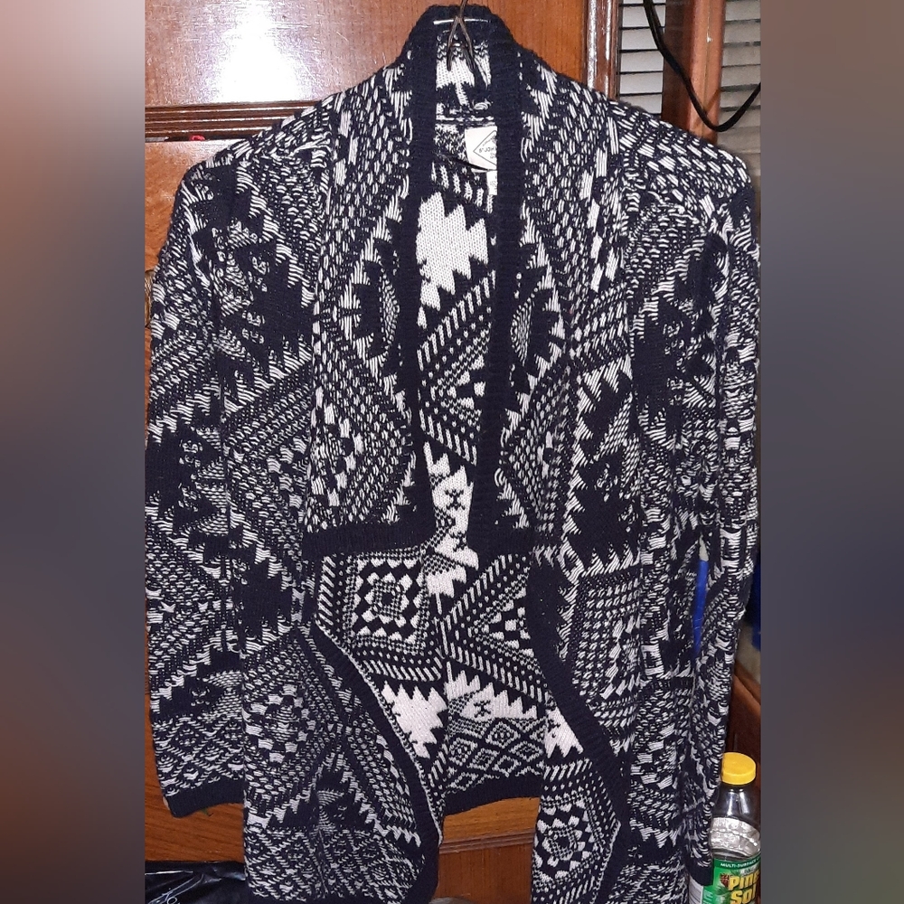 St John's Bay women's navy & white sweater. Size PS